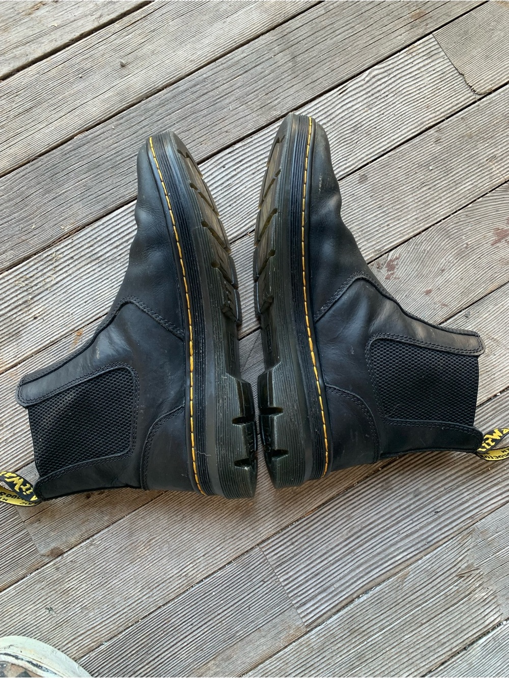 Dr Martens Unisex Embury Leather Chelsea Boot, US Size 8 Men, 9 Women lite wear - Picture 7 of 8
